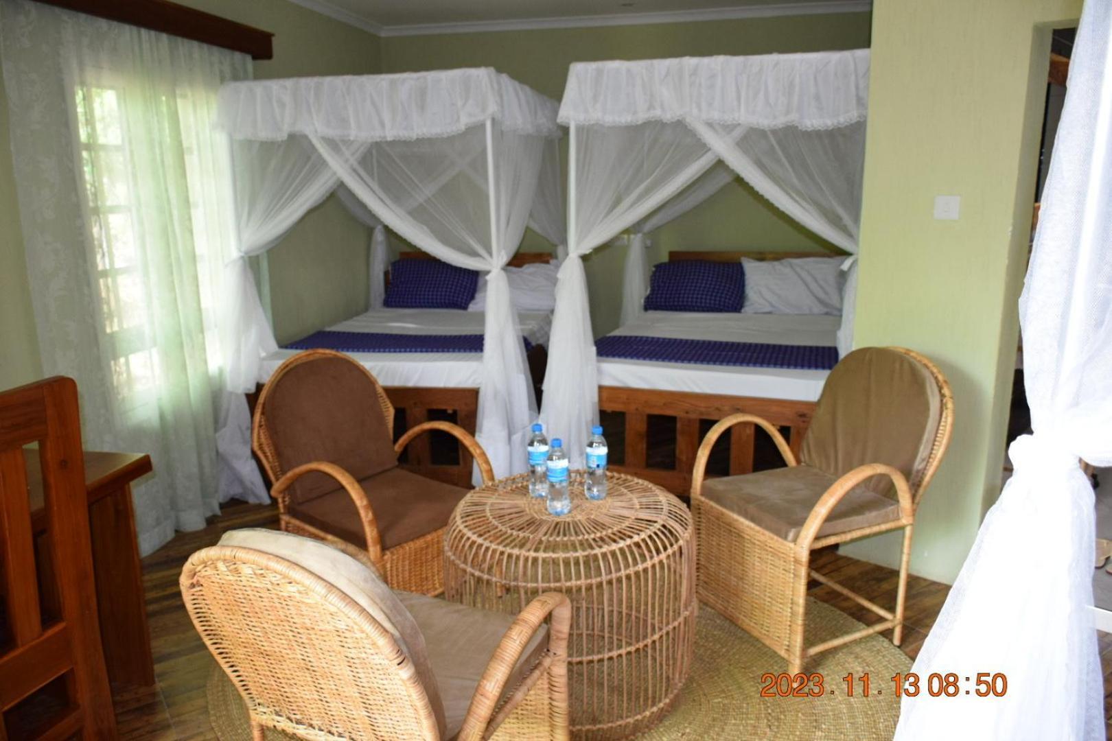 Mwi Village House Мто-ва-Мбу Экстерьер фото