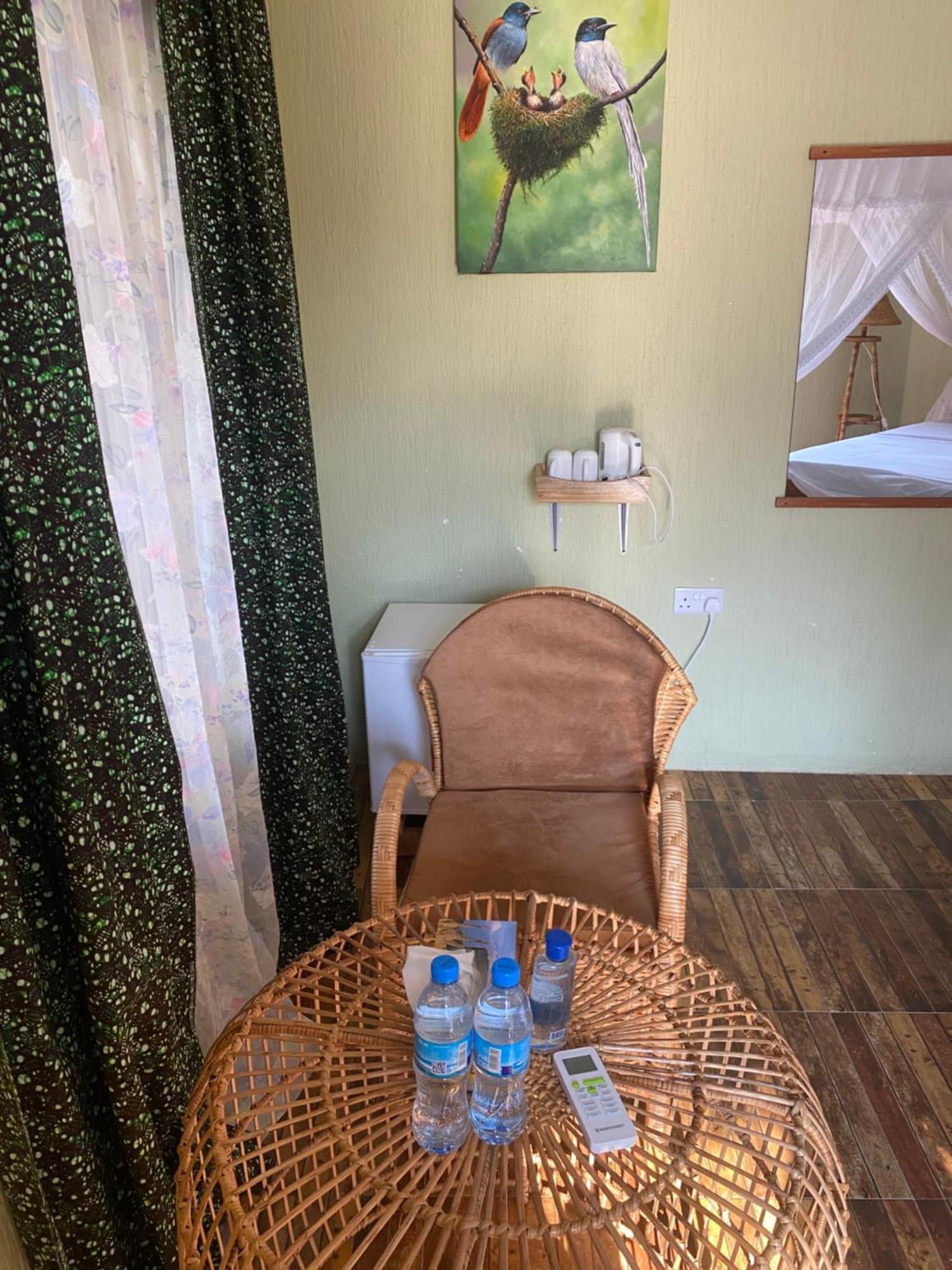 Mwi Village House Мто-ва-Мбу Экстерьер фото